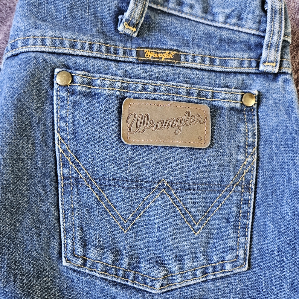 Wrangler Men's Blue Bootcut Jeans
